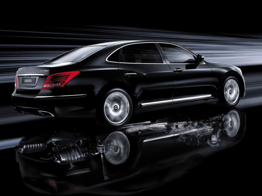  Hyundai Equus 2009 года  (фото 8 из 128)